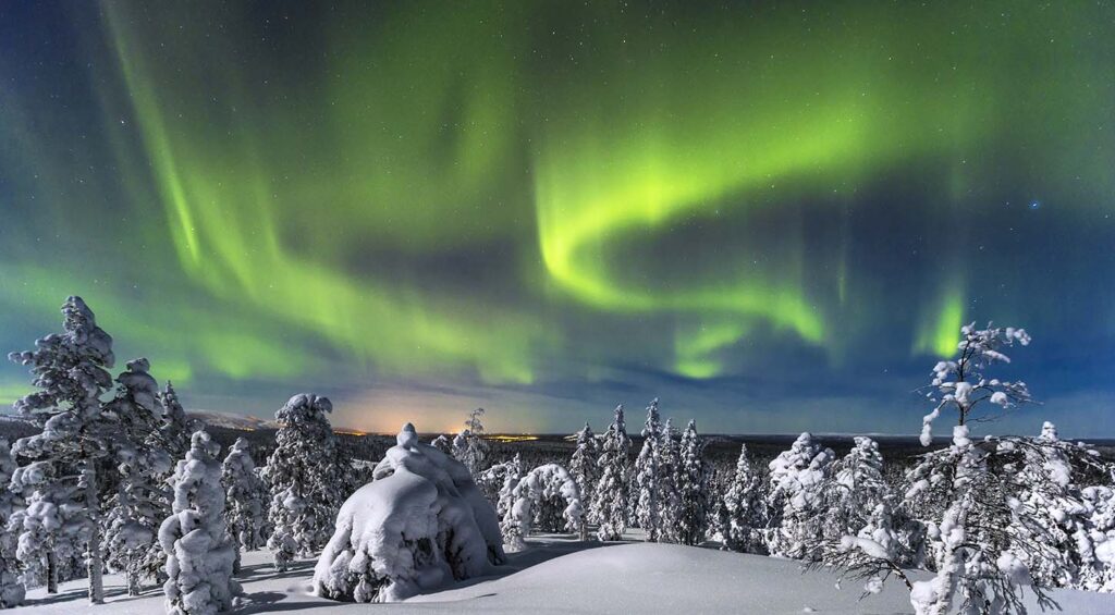 Northern lights over the Pyhae Luosto National Park in northern Finnland.