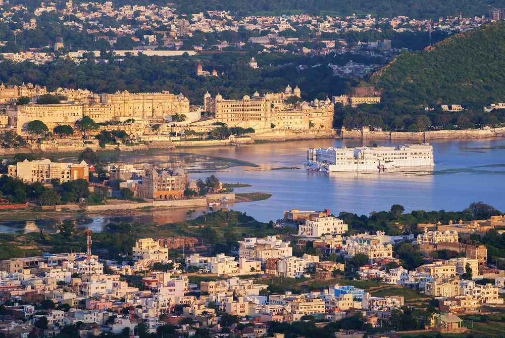 The-lake-city-of-Udaipur
