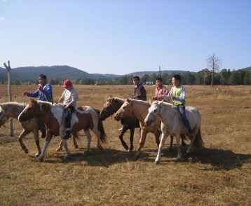 mongolia-horseriders