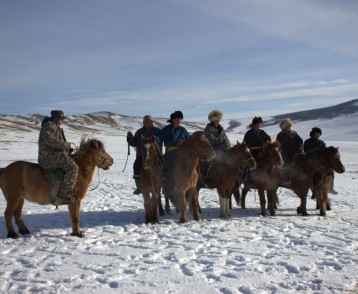 mongolian-horsemen