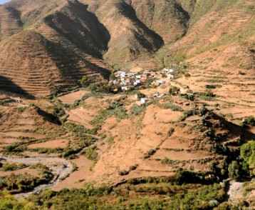 Asmara to Massawa road-web