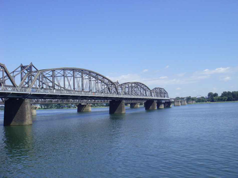 Dan-dong Bridge