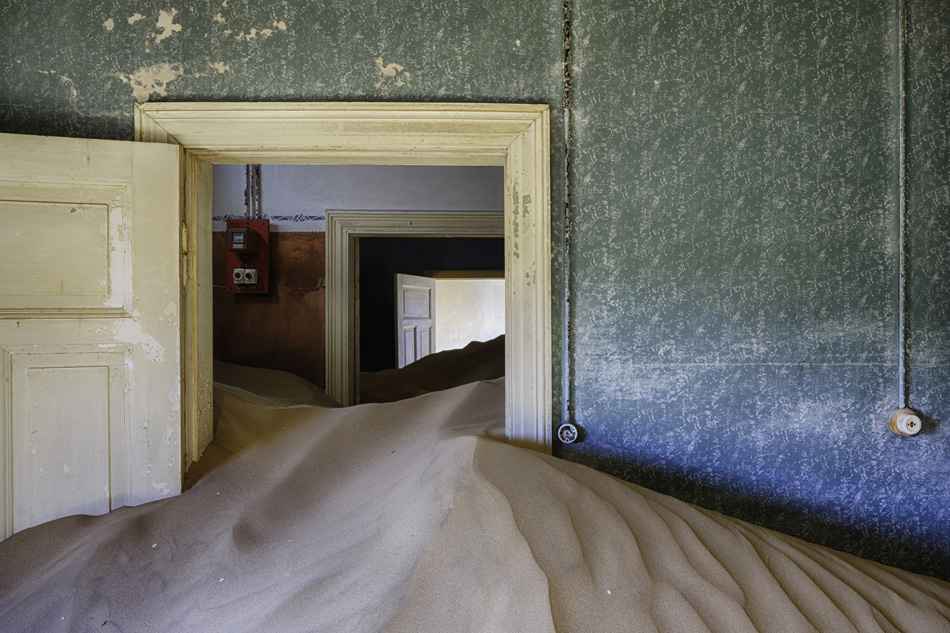 Abandoned House, Kolmanskop