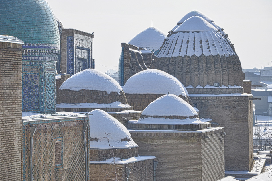 Samarkand. Blue domes in winter