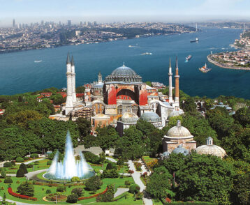 shore-Hagia-Sophia-Istanbul-Bosporus